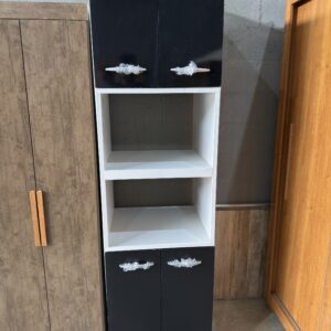 Armário Torre Quente